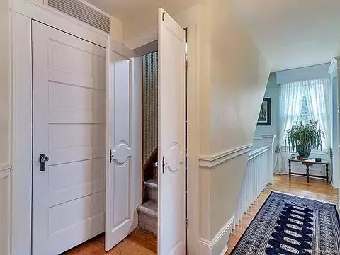 Entry Way - 421 Spring St, Monroe, NY 10950 photo 6 of 8
