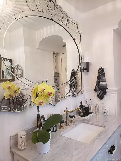 Bath - 421 Spring St, Monroe, NY 10950 photo 2 of 4