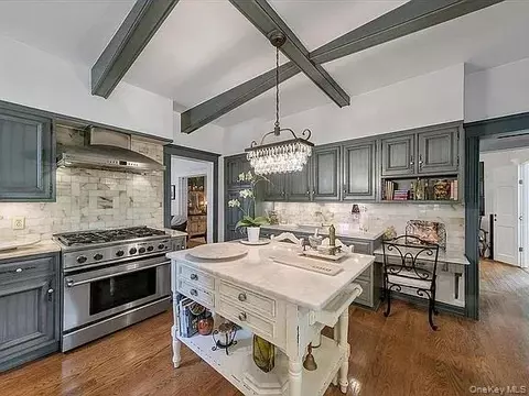 Kitchen - 421 Spring St, Monroe, NY 10950 photo 4 of 5