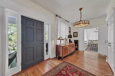 Entry Way - 421 Spring St, Monroe, NY 10950 photo 1 of 8