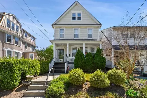 44 Parkway Rd, Bronxville, NY 10708