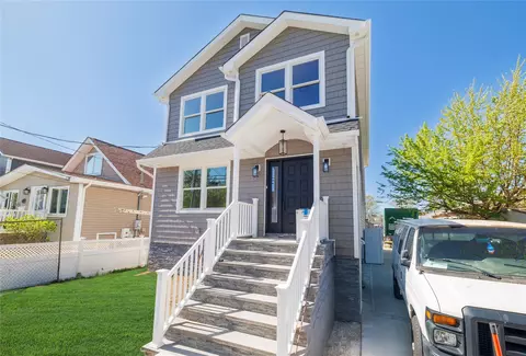 859 Jefferson St, Baldwin, NY 11510