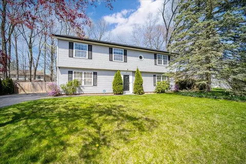 19 Hawkins St, Poughkeepsie, NY 12601