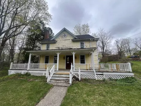 9 Depot Hill Rd, Amenia, NY 12501