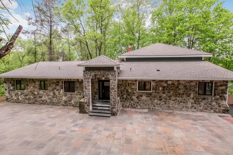 38 Mountain Side Trl, Cortlandt, NY 10567