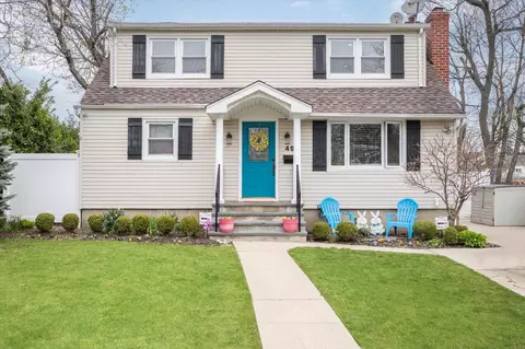 491 Secatogue Ave, Farmingdale, NY 11735