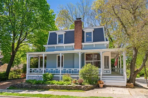 2 Glenlawn Ave, Sea Cliff, NY 11579