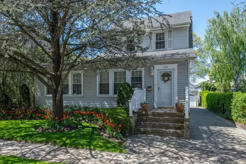 140 Emerson Ave, North Hempstead, NY 11001