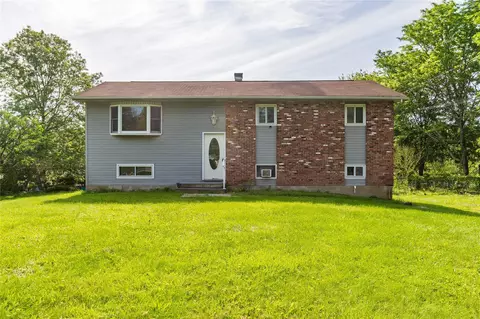 258 State Route 32 S, New Paltz, NY 12561
