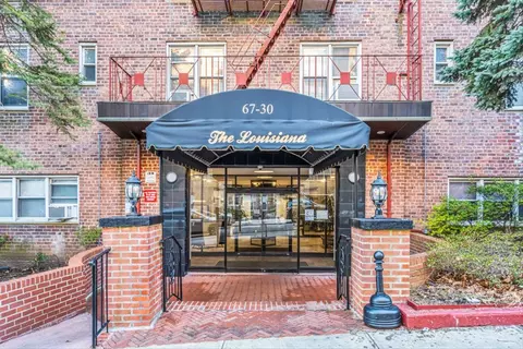67-30 Clyde St #7S, New York, NY 11375