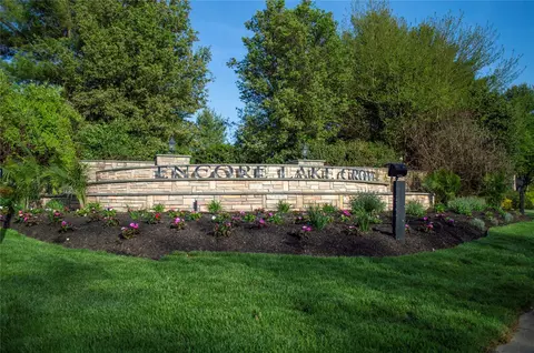 20 Concerto Dr, Lake Grove, NY 11755
