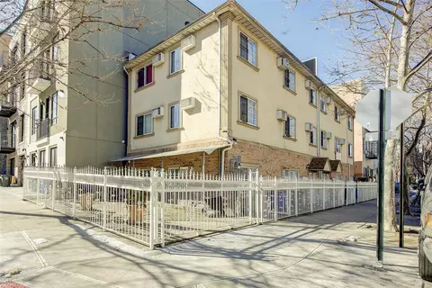 206 Wilson Ave, Brooklyn, NY 11237