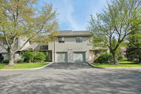 2 Devon Ct, Clarkstown, NY 10954