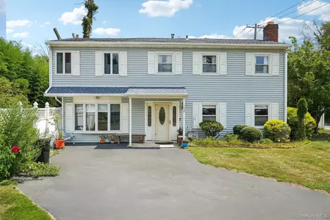 152 Lake Rd, Clarkstown, NY 10989