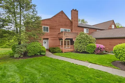 405 Driftway Ln, Southeast, NY 10509