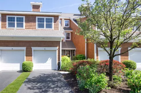 34 Trailhead Ln, Greenburgh, NY 10591