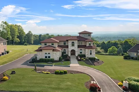 18 Carmel Hts, Wappinger, NY 12590