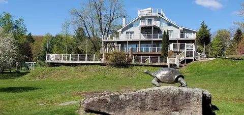 63 Grey Rd, South Fallsburg, NY 12779