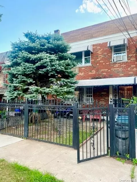 3231 Grace Ave, New York, NY 10469