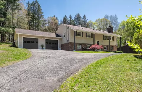 163 Smith Rd, La Grange, NY 12603