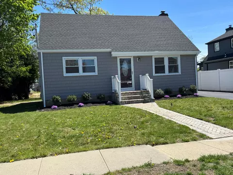 106 Willett Pl, Roosevelt, NY 11575