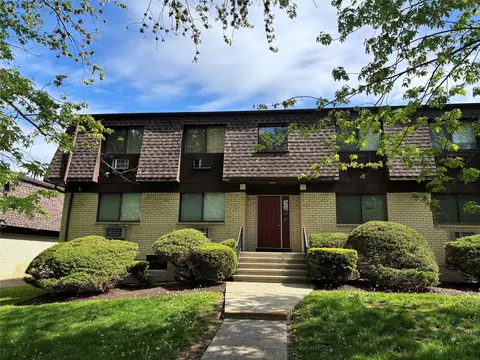 1608 Cherry Hill Dr, Arlington, NY 12603