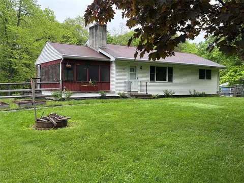 165 Haviland Rd, Poughkeepsie, NY 12601