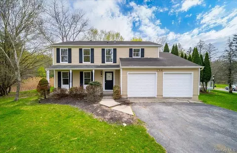 189 Dubois St, Crawford, NY 12566