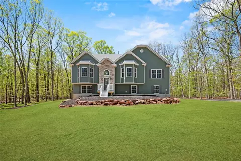 121 Lincolndale Acres, Washingtonville, NY 10992