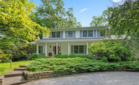 4 Brook Farm Cir, Pound Ridge, NY 10576