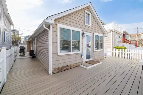 323 New York Ave, Long Beach, NY 11561