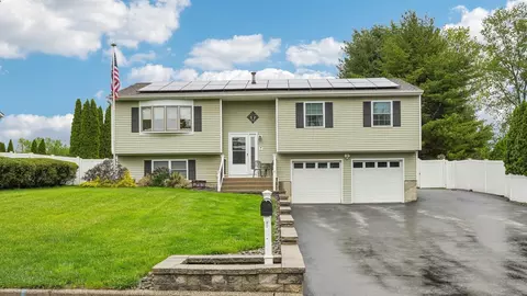 212 Butter Hill Dr, New Windsor, NY 12553