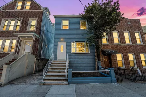 2561 Radcliff Ave, New York, NY 10469