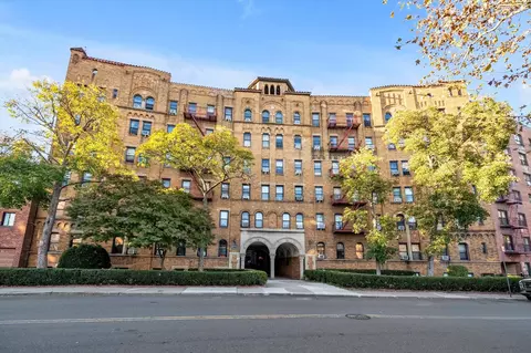 83-44 Lefferts Blvd #4J, New York, NY 11415