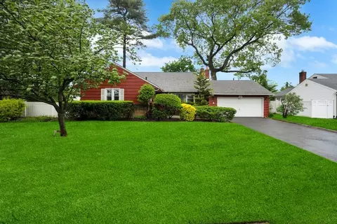 600 Theresa Ave, West Hempstead, NY 11552