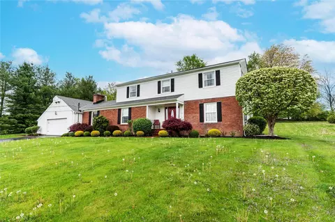 36 Country Club Rd, East Fishkill, NY 12533