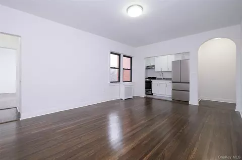 590 E 3rd St #1-G, Mount Vernon, NY 10553