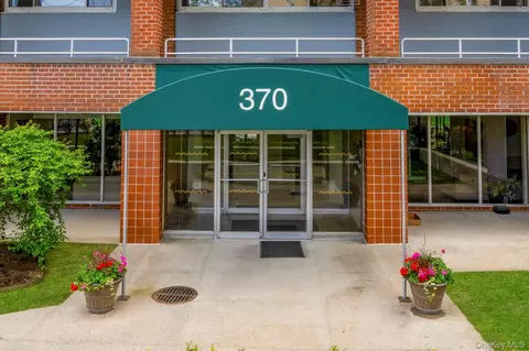 370 Westchester Ave #5G, Port Chester, NY 10573