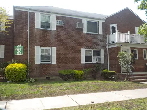 255-04 75th Ave #H-1, Glen Oaks, NY 11004