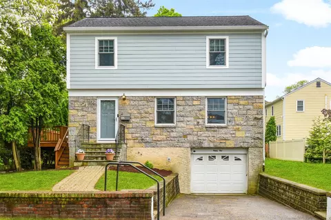 66 Lee Ave, Scarsdale, NY 10583