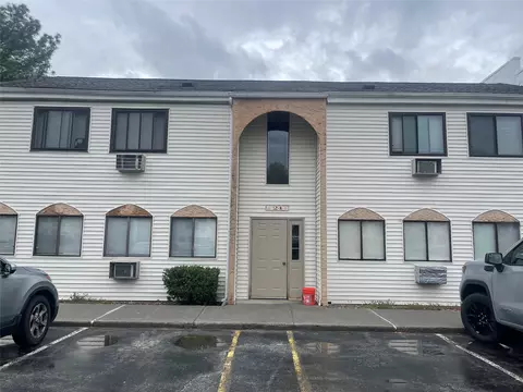 24 Scarborough Ln #D, Wappinger, NY 12590