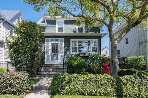 127 Hill St, New Rochelle, NY 10801