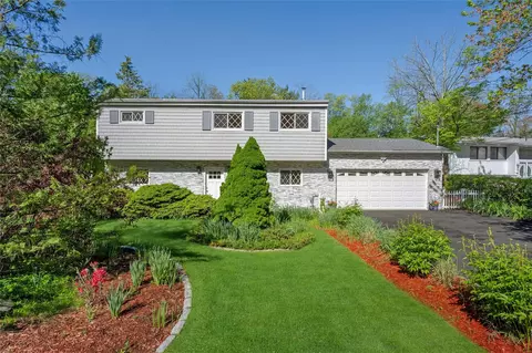 77 Greenwood Ln, Greenburgh, NY 10607
