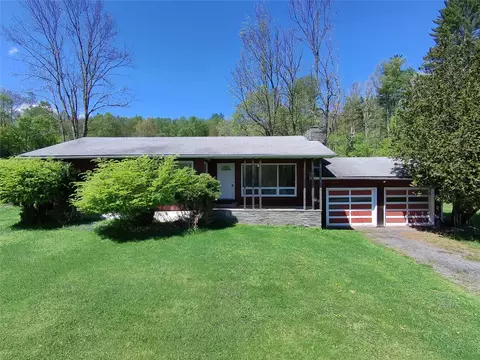 41 Brook Rd, Cochecton, NY 12726