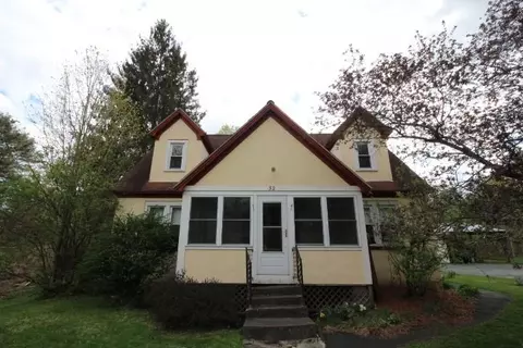 32 Pearl St, Rockland, NY 12758
