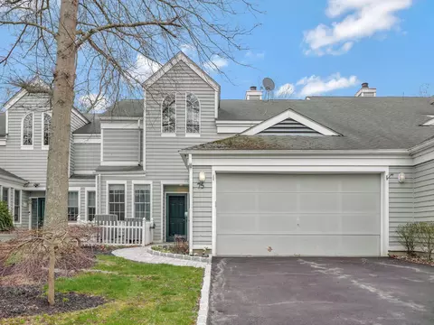 75 Woodlands Dr, Tuxedo, NY 10987