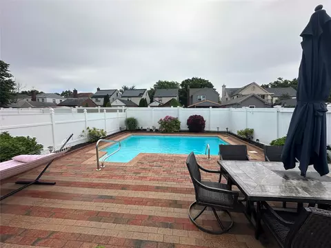 248-43 88th Rd, New York, NY 11426
