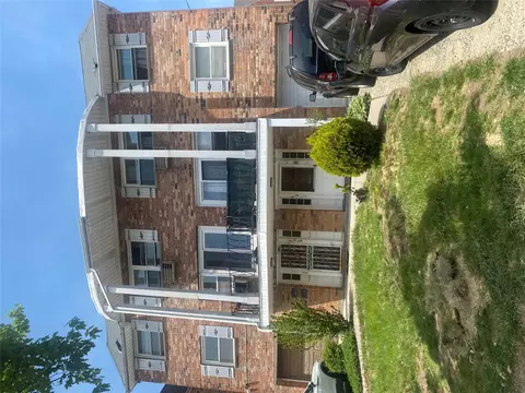 210-11 41st Ave, Bayside, NY 11361
