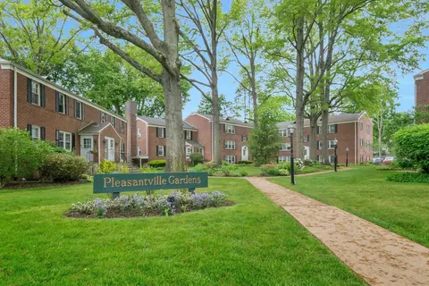 293 Manville Rd #1H, Mount Pleasant, NY 10570