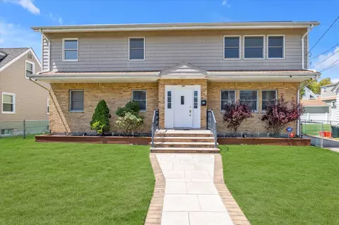 240 Keller Ave, Elmont, NY 11003